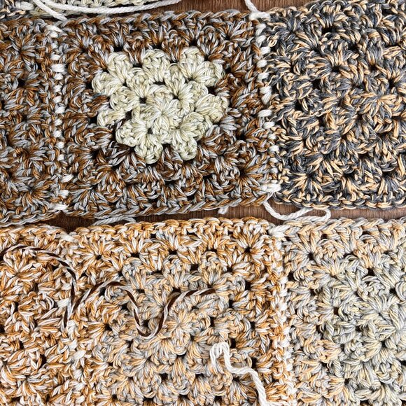 Blue Tan Crochet Quilt Fiber Yarn and Square Starter Lot - Picture 11 of 16